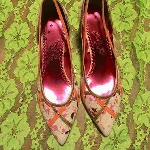 Naughty Monkey! Rad heels. NEW! 🙉👠